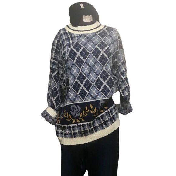 80’S Sweater - Picture 3 of 6